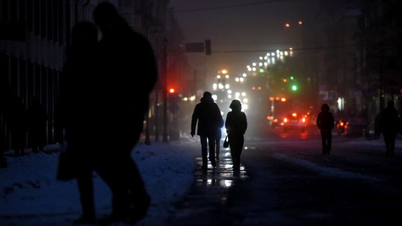 ООН предупреждава за ново масово разселване на украинци на прага на зимата